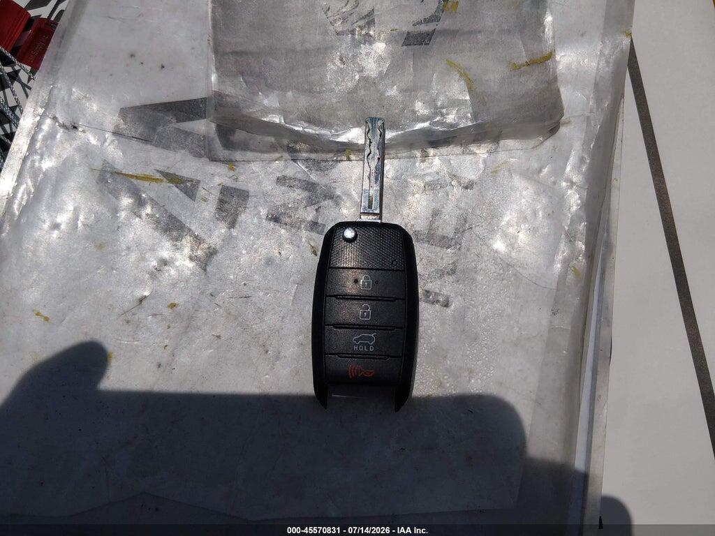KNDJN2A28E7034753 2014 KIA SOUL photo no. 11