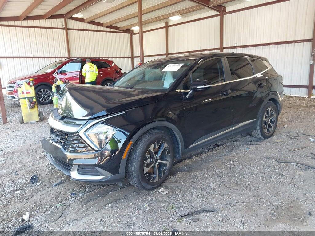5XYK33AF5PG085877 2023 KIA SPORTAGE photo no. 2