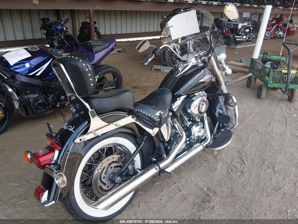 1HD1BWV13DB053030 2013 HARLEY-DAVIDSON FLSTC photo no. 4