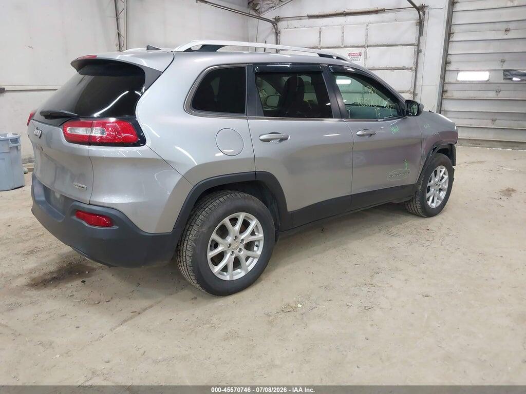 1C4PJMCS5HW570830 2017 JEEP CHEROKEE photo no. 4