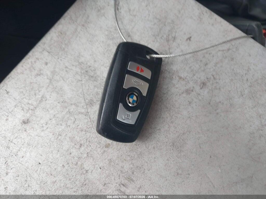 WBA8E1G54GNU11374 2016 BMW 320I photo no. 11