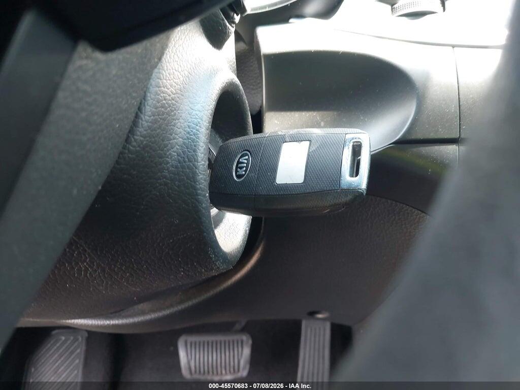 KNAGM4A79F5644031 2015 KIA OPTIMA photo no. 11