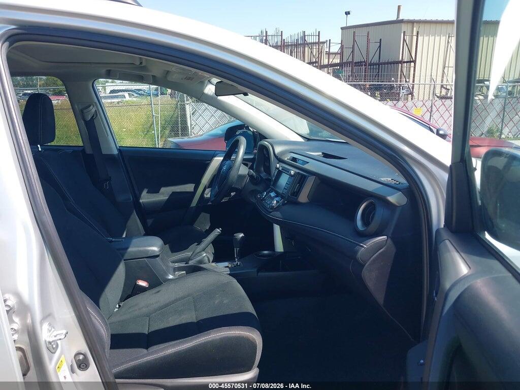 2T3RFREV2FW394944 2015 TOYOTA RAV4 photo no. 5