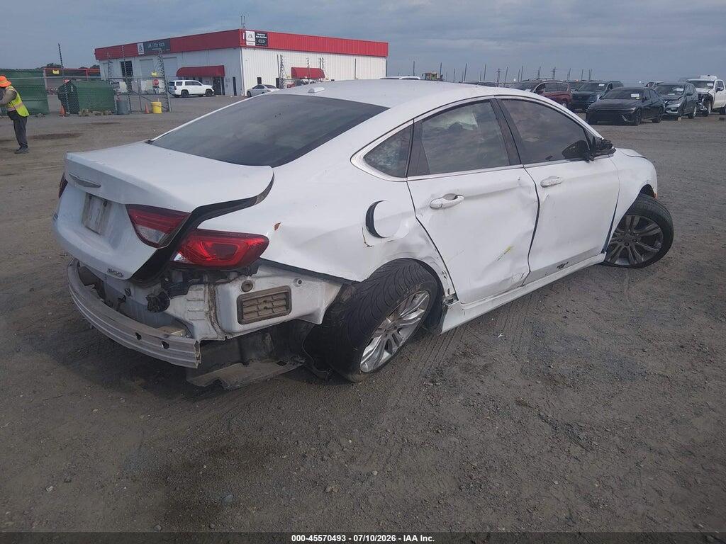 1C3CCCABXFN588432 2015 CHRYSLER 200 photo no. 4