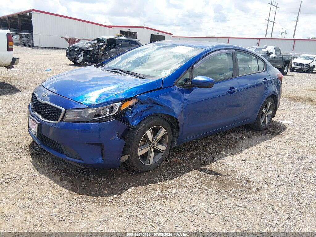 3KPFL4A76JE224936 2018 KIA FORTE photo no. 2