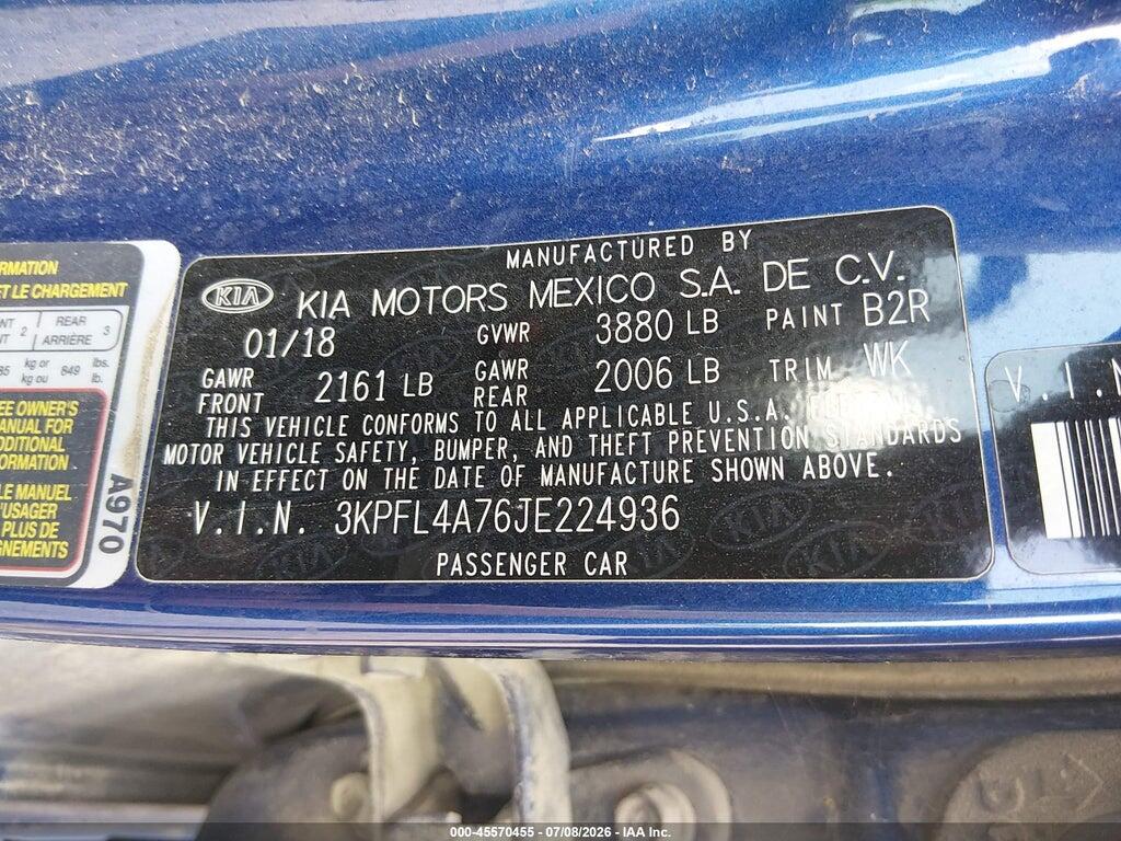3KPFL4A76JE224936 2018 KIA FORTE photo no. 9