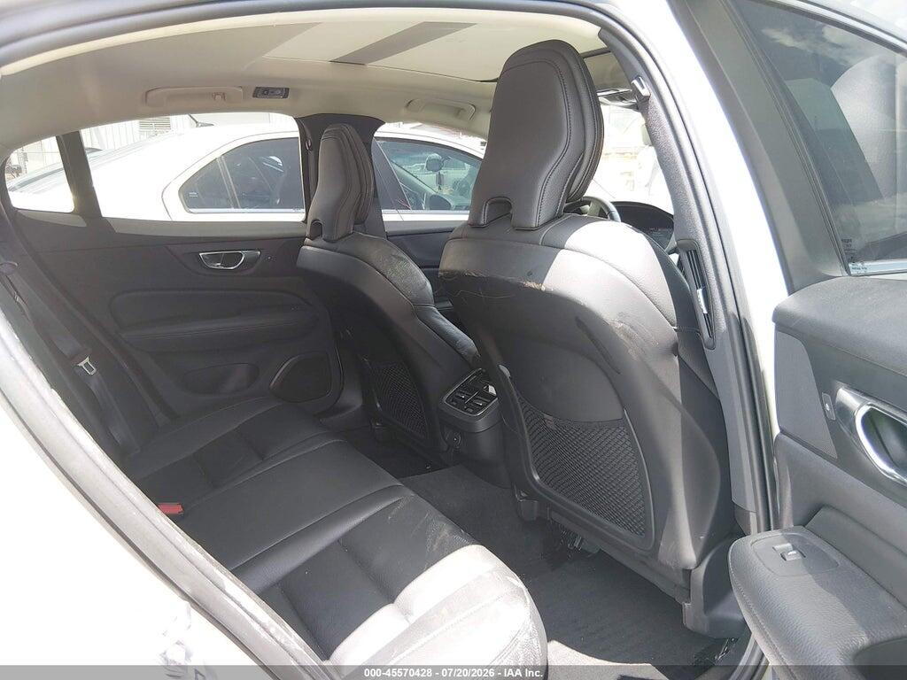 7JRL12FL2NG192142 2022 VOLVO S60 photo no. 8