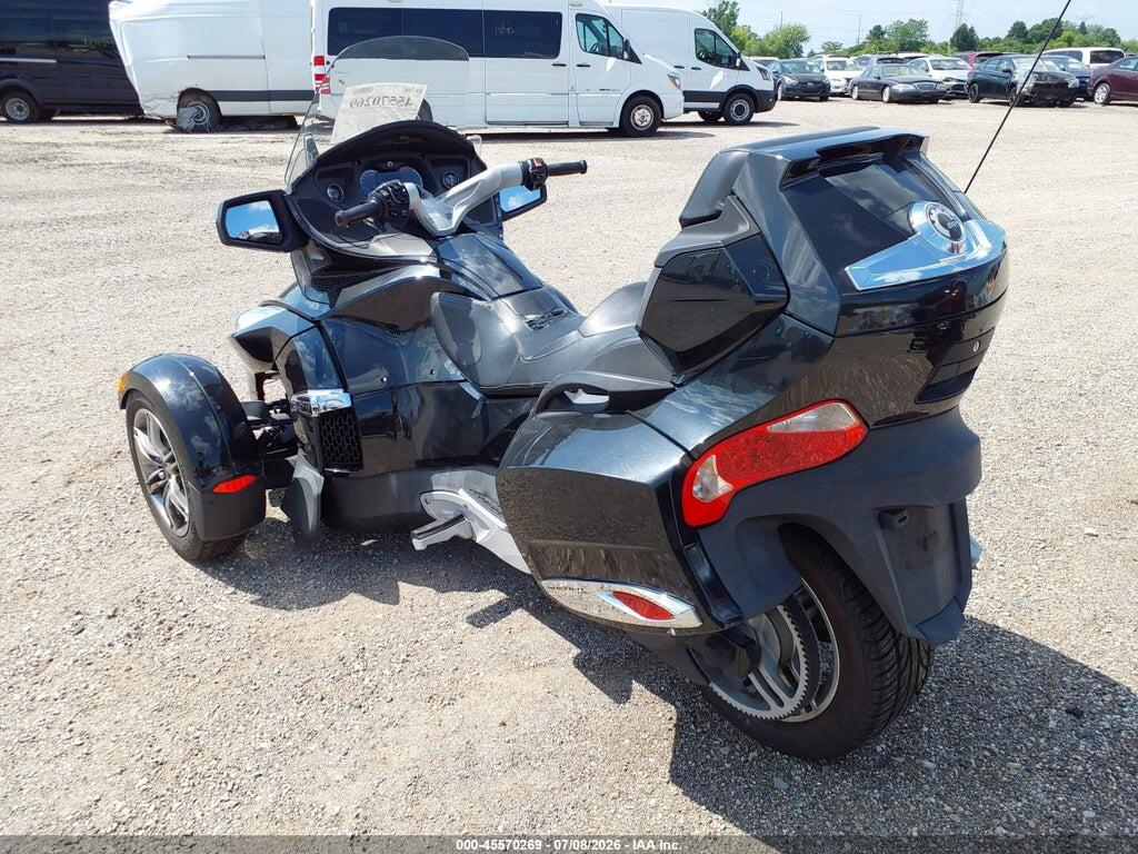 2BXJBLC1XBV000012 2011 CAN-AM SPYDER ROADSTER photo no. 3
