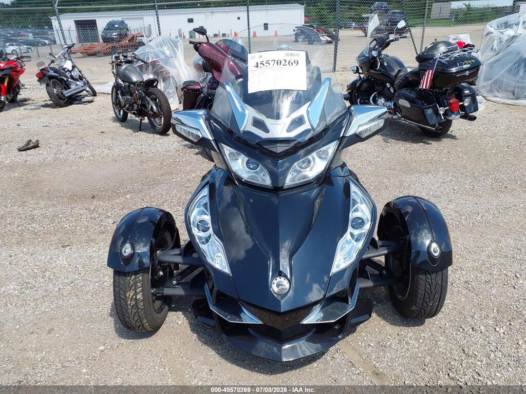 2BXJBLC1XBV000012 2011 CAN-AM SPYDER ROADSTER photo no. 5