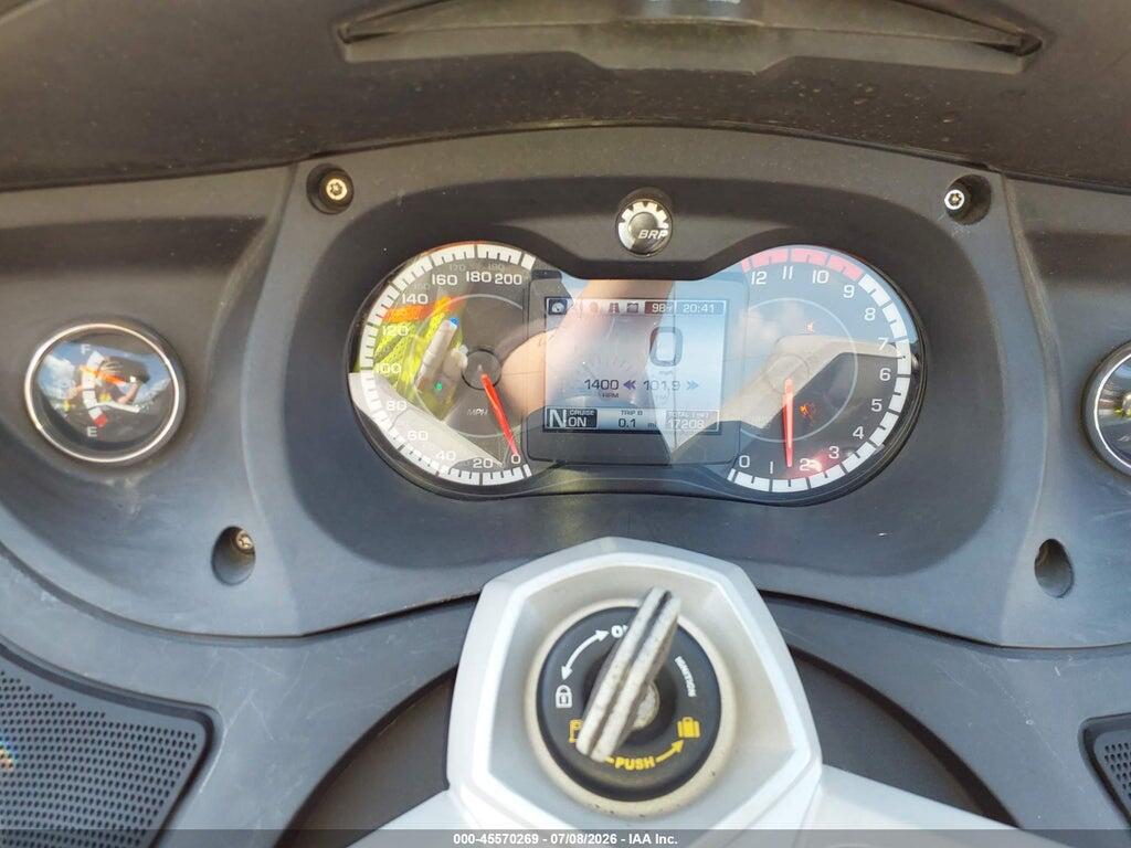 2BXJBLC1XBV000012 2011 CAN-AM SPYDER ROADSTER photo no. 7