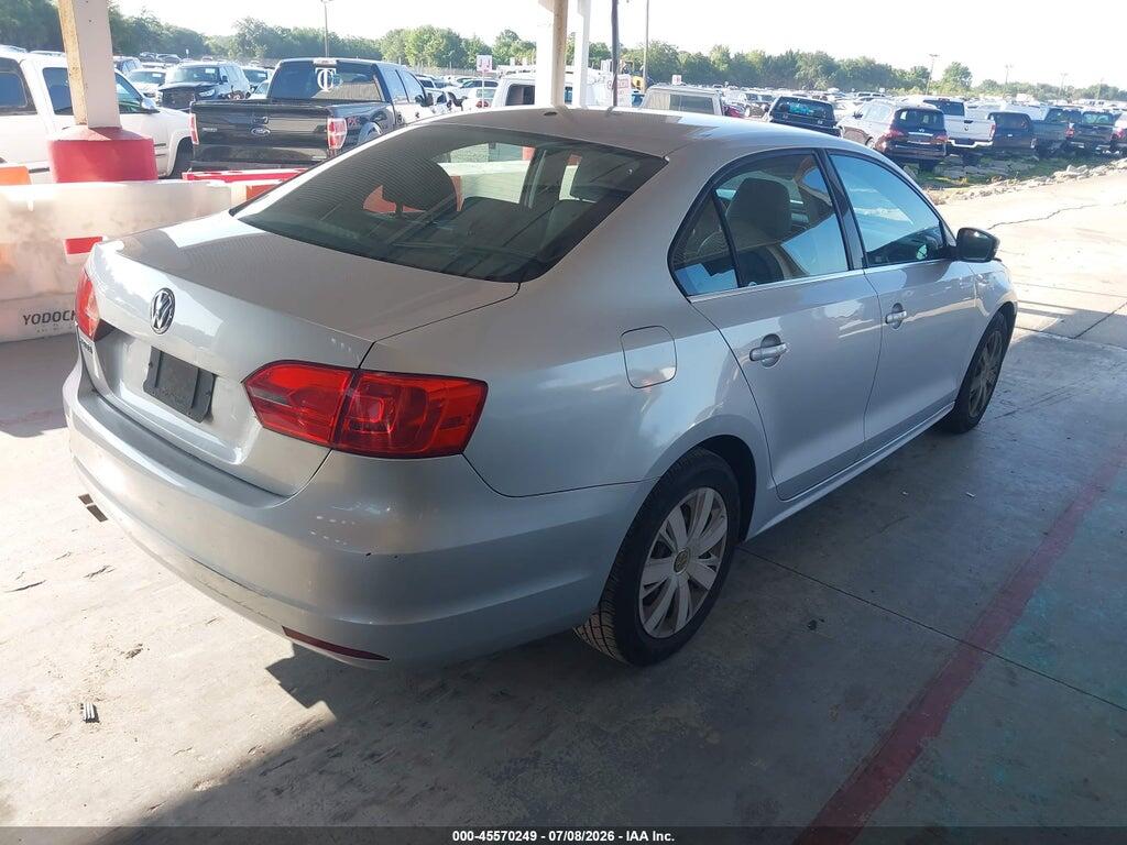 3VWDP7AJ1DM214766 2013 VOLKSWAGEN JETTA photo no. 4