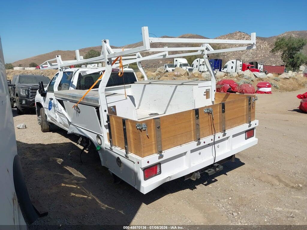 1GB4AREY7SF136132 2025 CHEVROLET SILVERADO 3500HD CHASSIS photo no. 3