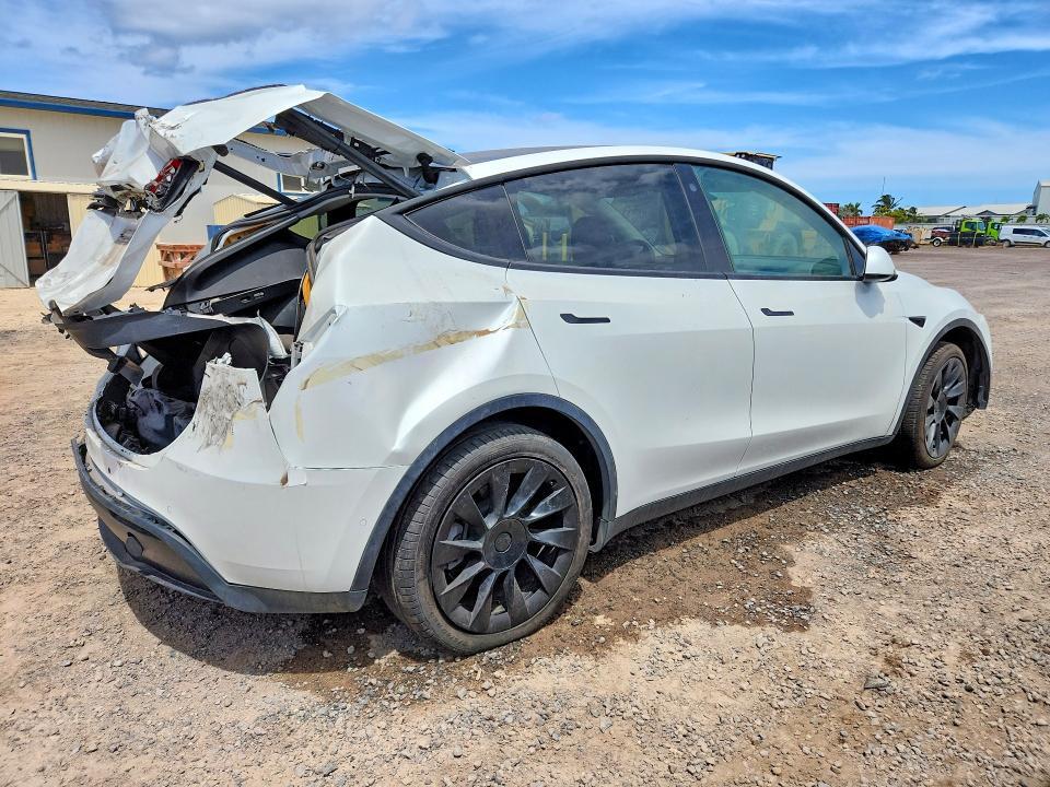 2021 TESLA MODEL Y — Фото 3 из 13