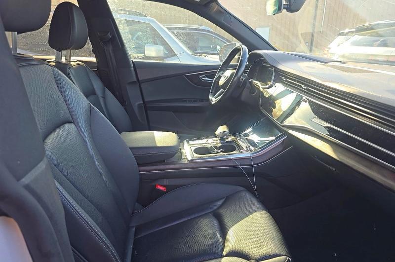 2021 AUDI Q8 PRESTIGE S-LINE — Фото 5 из 14