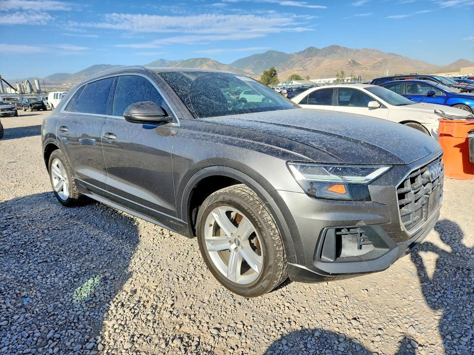 2019 AUDI Q8 PREMIUM — Фото 4 из 12