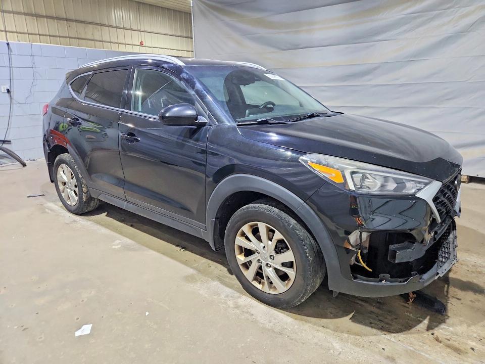 2019 HYUNDAI TUCSON VALUE — Фото 4 из 13