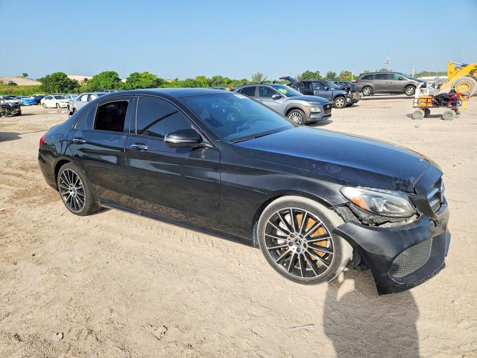 2018 MERCEDES-BENZ C 300 — Фото 4 из 12