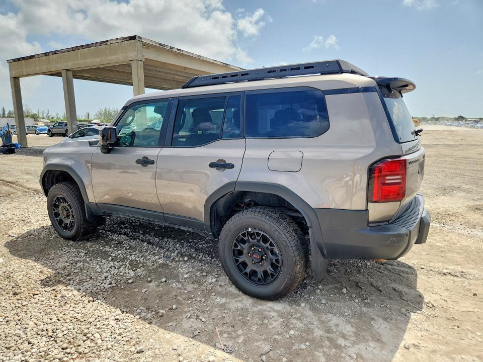 2024 TOYOTA LAND CRUISER BASE — Фото 2 из 12