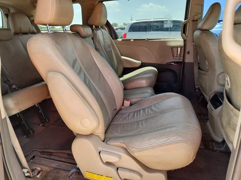 2014 TOYOTA SIENNA XLE 8-PASSENGER — Фото 11 из 13