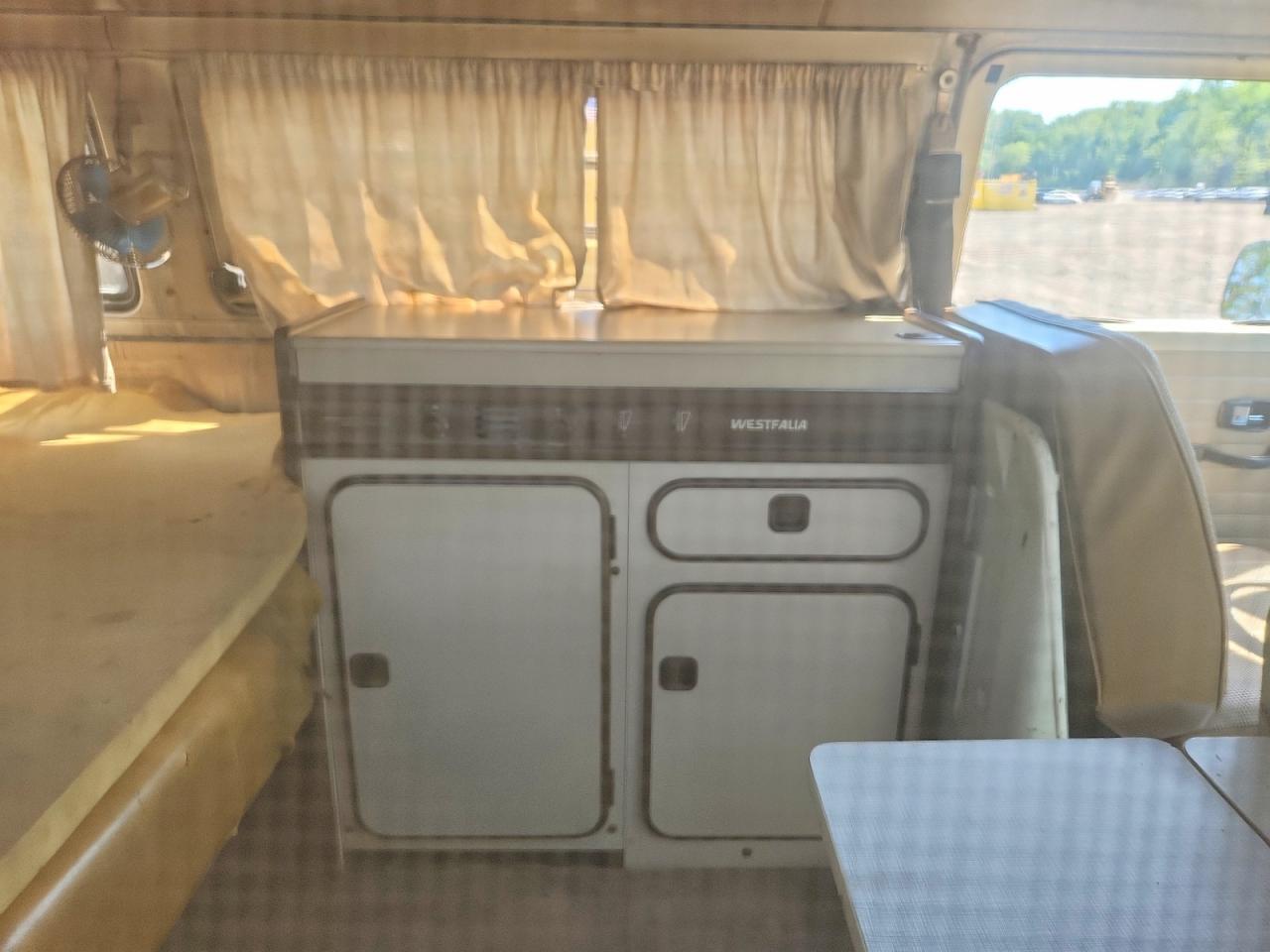 1970 VOLKSWAGEN TRANSPORTER — Фото 11 из 13