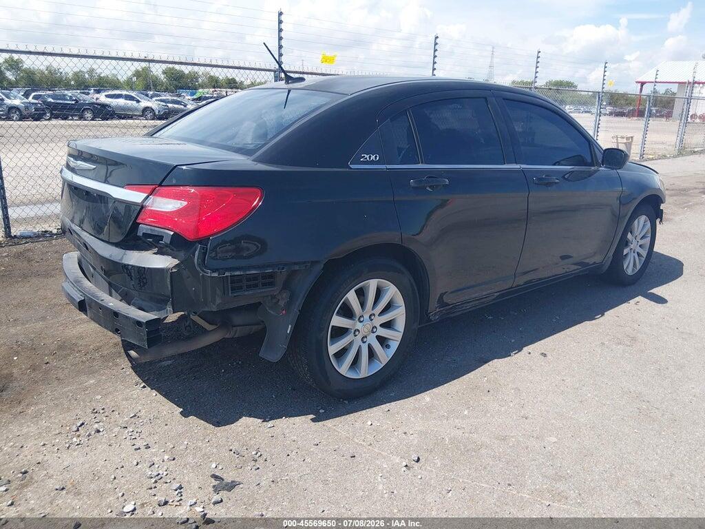 1C3CCBBB7EN183717 2014 CHRYSLER 200 photo no. 4