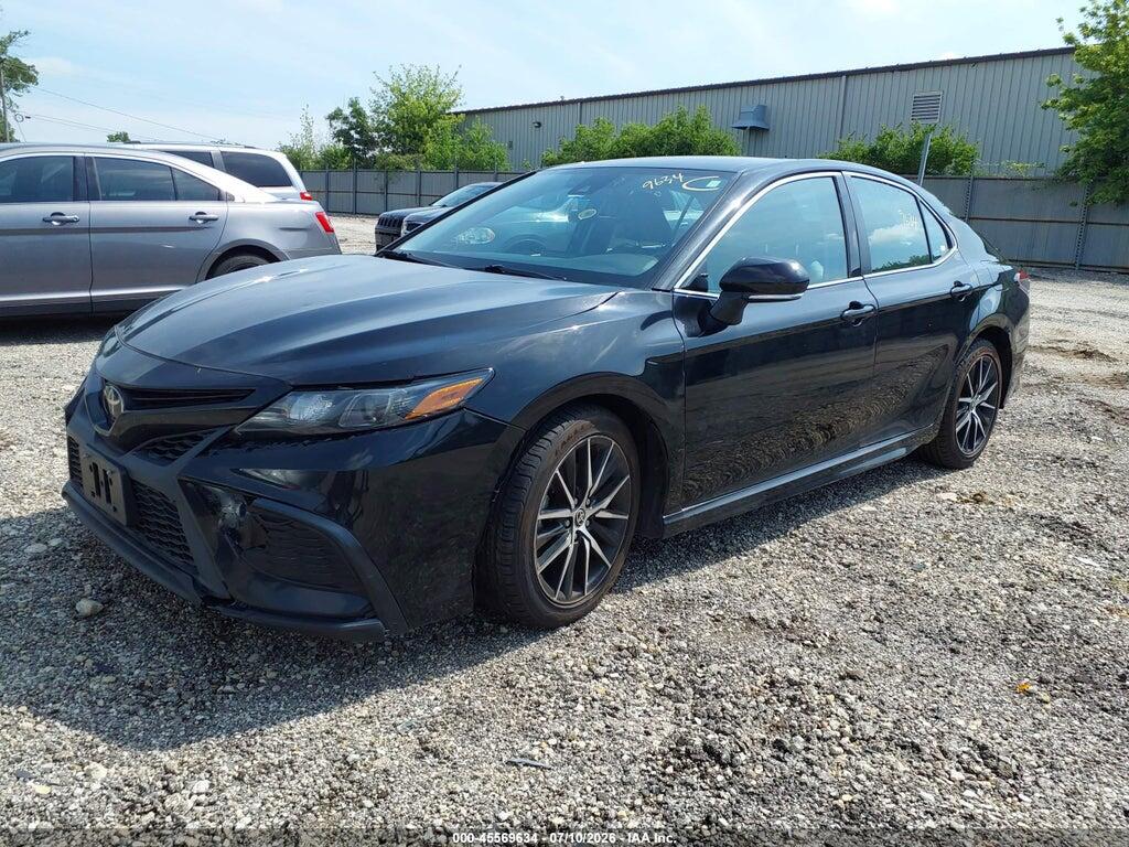 4T1G11AK0MU588235 2021 TOYOTA CAMRY photo no. 2