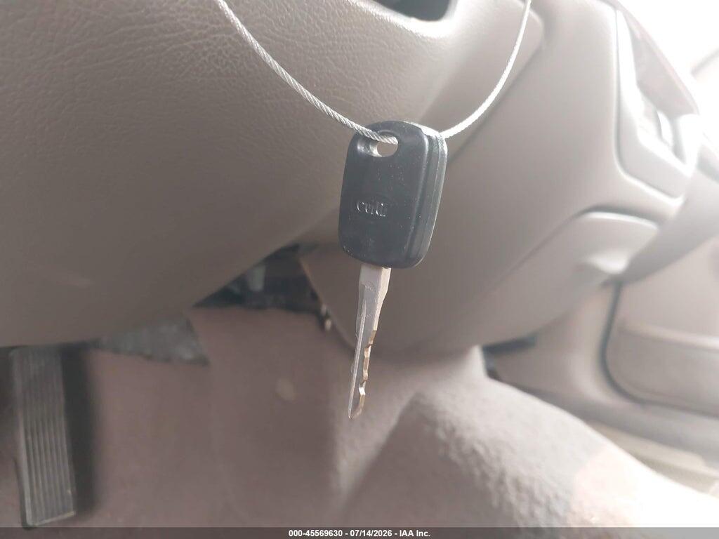 2MEFM75W3YX700160 2000 MERCURY GRAND MARQUIS photo no. 11