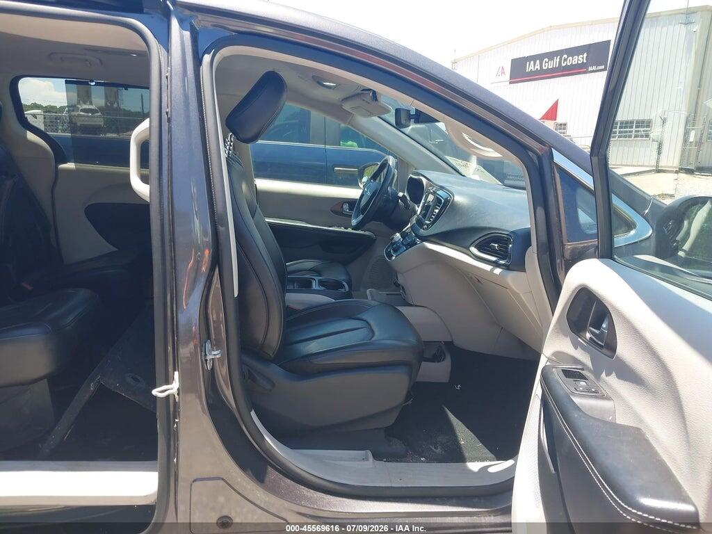 2C4RC1DG9LR176471 2020 CHRYSLER VOYAGER photo no. 5