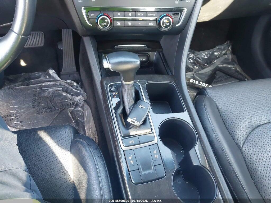 5XXGU4L38JG213973 2018 KIA OPTIMA photo no. 11