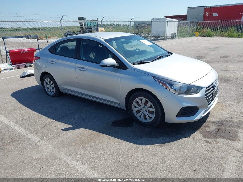 3KPC24A31JE025683 2018 HYUNDAI ACCENT photo no. 1