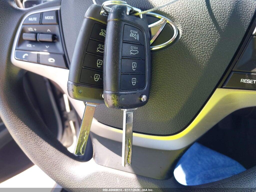3KPC24A31JE025683 2018 HYUNDAI ACCENT photo no. 11