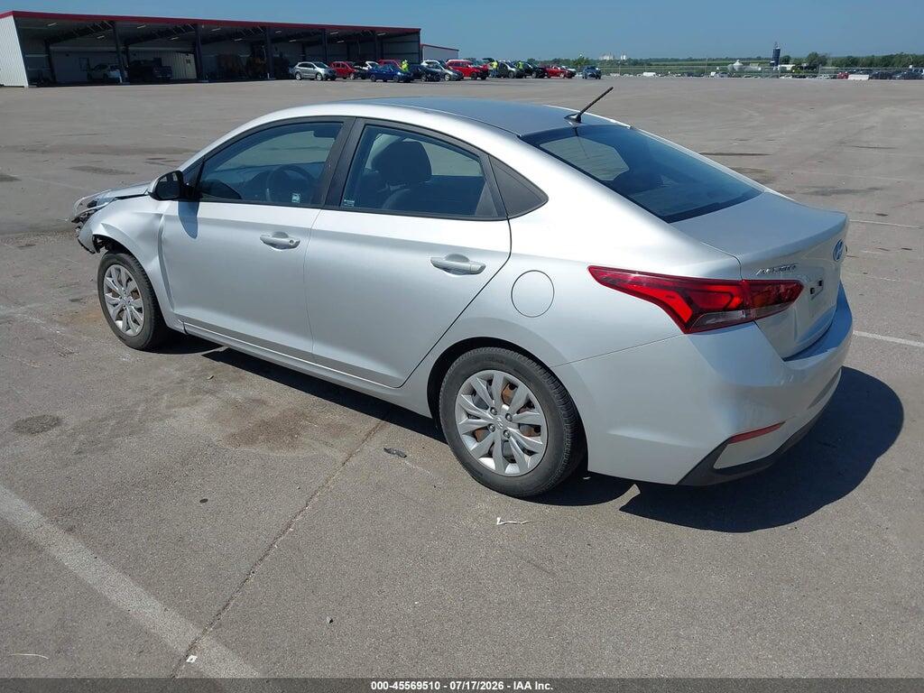 3KPC24A31JE025683 2018 HYUNDAI ACCENT photo no. 3