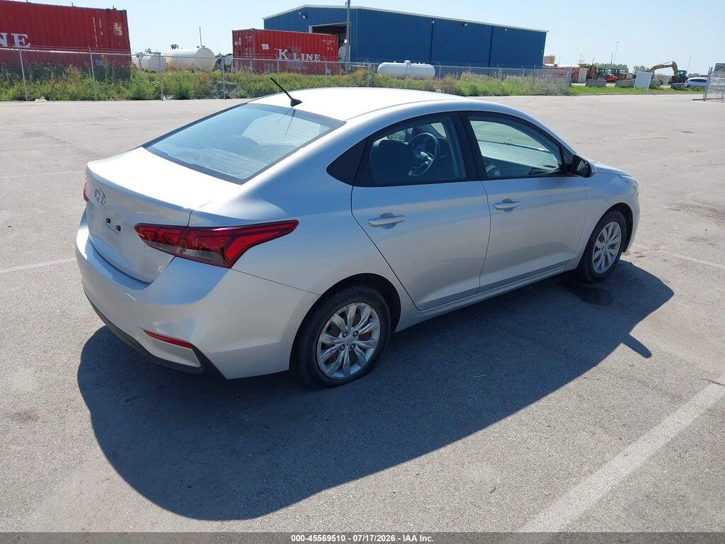 3KPC24A31JE025683 2018 HYUNDAI ACCENT photo no. 4