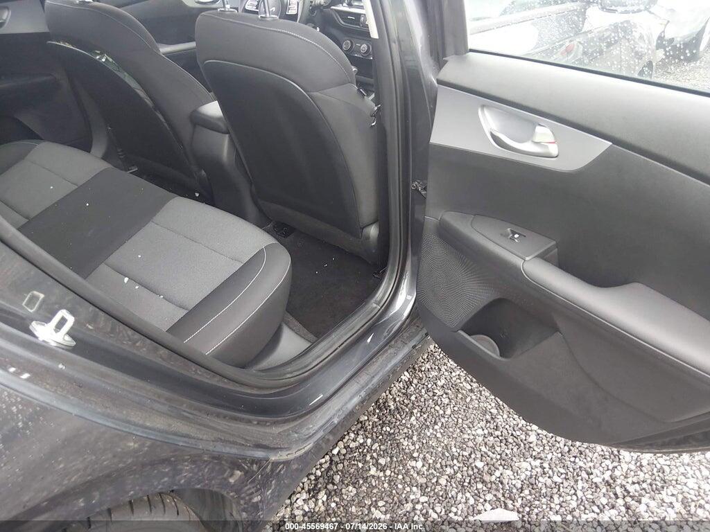 3KPF24AD3PE685772 2023 KIA FORTE photo no. 8