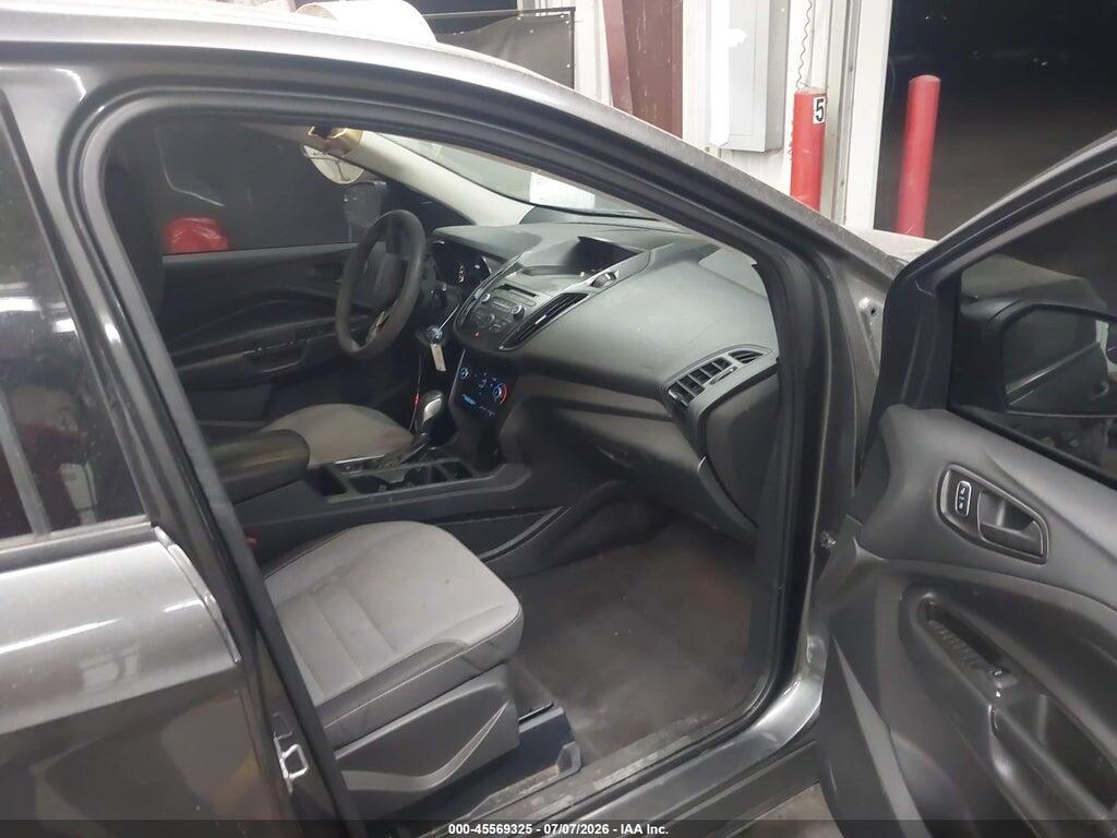 1FMCU0F7XHUB52843 2017 FORD ESCAPE photo no. 5