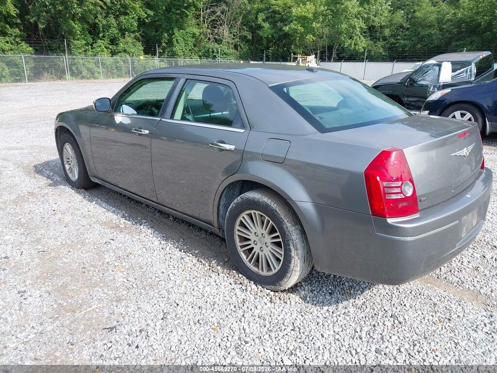 2C3CA1CV9AH318935 2010 CHRYSLER 300 photo no. 3