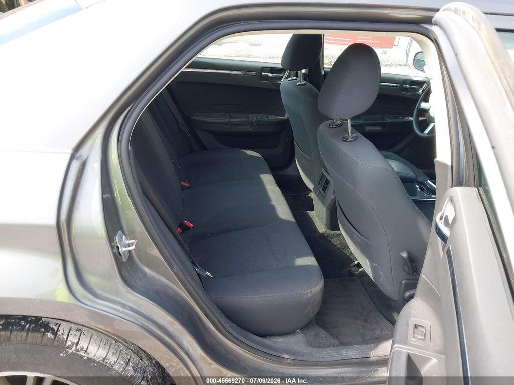 2C3CA1CV9AH318935 2010 CHRYSLER 300 photo no. 8