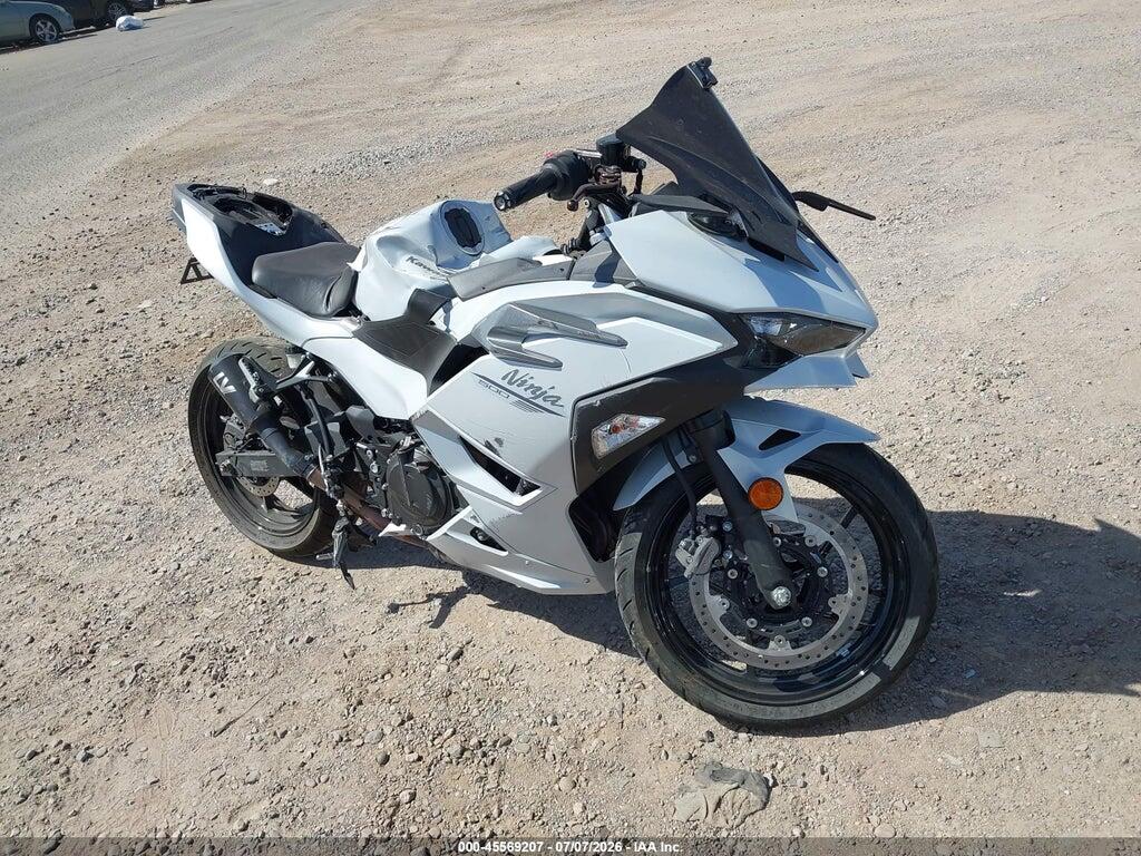 ML5EXGH18SDA52993 2025 KAWASAKI EX500 photo no. 1