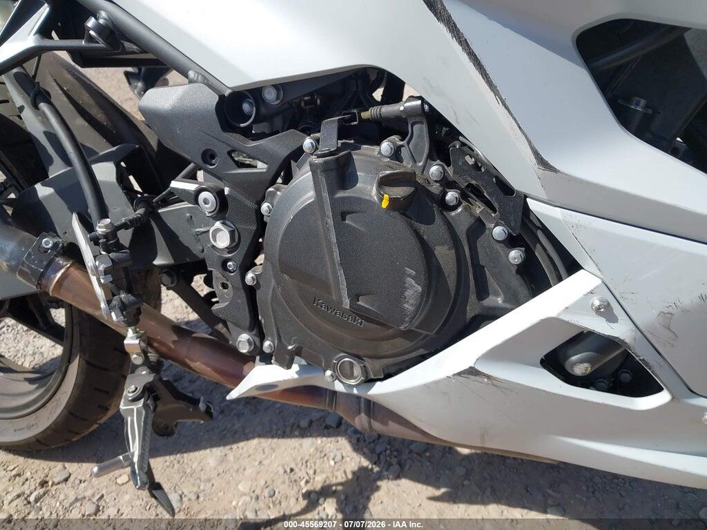 ML5EXGH18SDA52993 2025 KAWASAKI EX500 photo no. 8