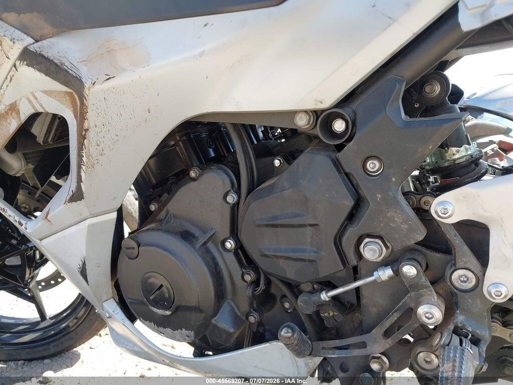 ML5EXGH18SDA52993 2025 KAWASAKI EX500 photo no. 9