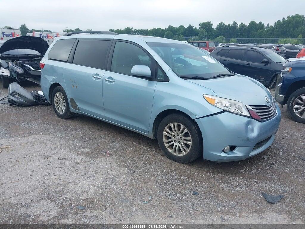 5TDYK3DC7FS644474 2015 TOYOTA SIENNA photo no. 1