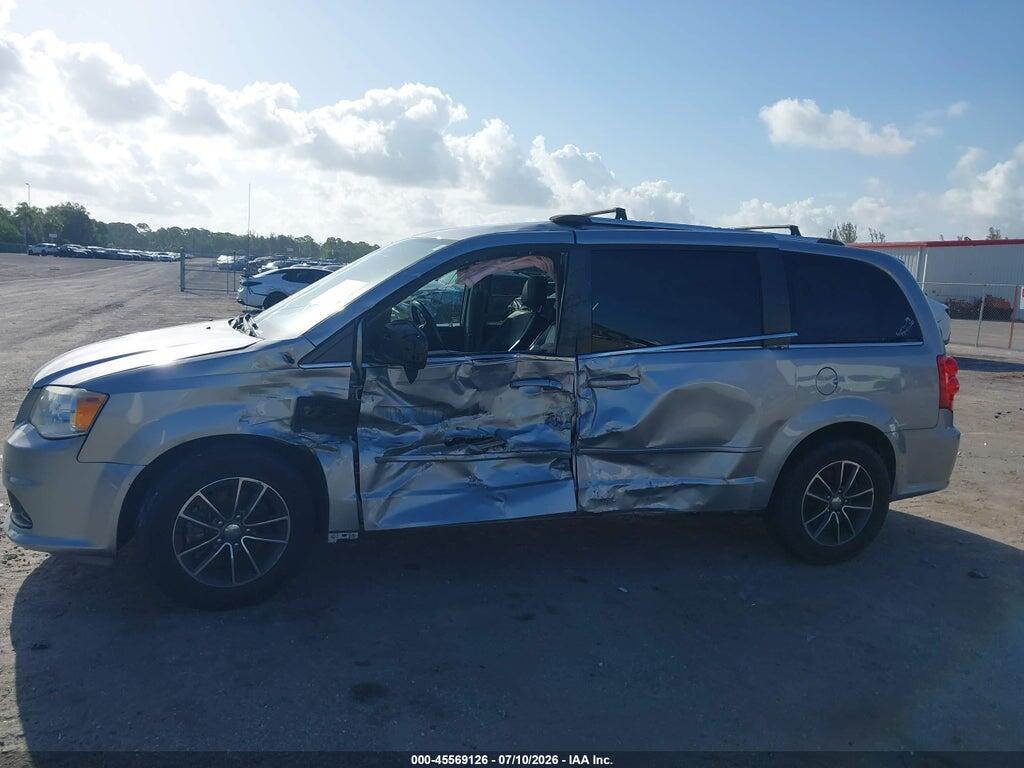 2C4RDGCG0HR750142 2017 DODGE GRAND CARAVAN photo no. 6