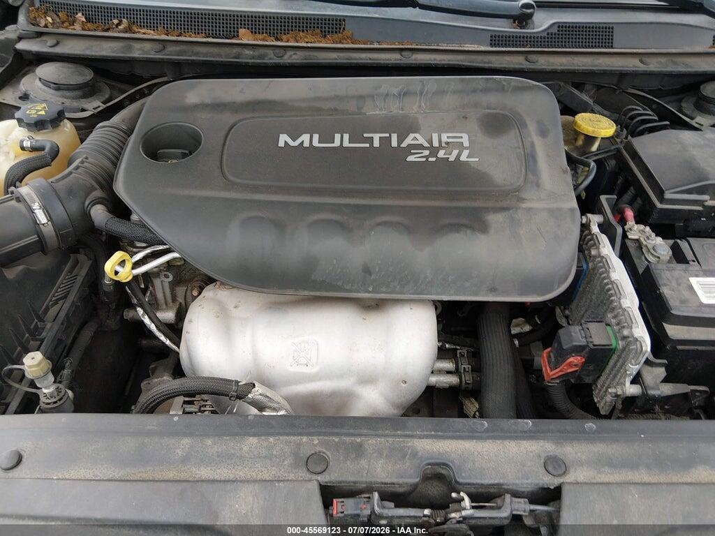 1C3CCCABXGN121884 2016 CHRYSLER 200 photo no. 10