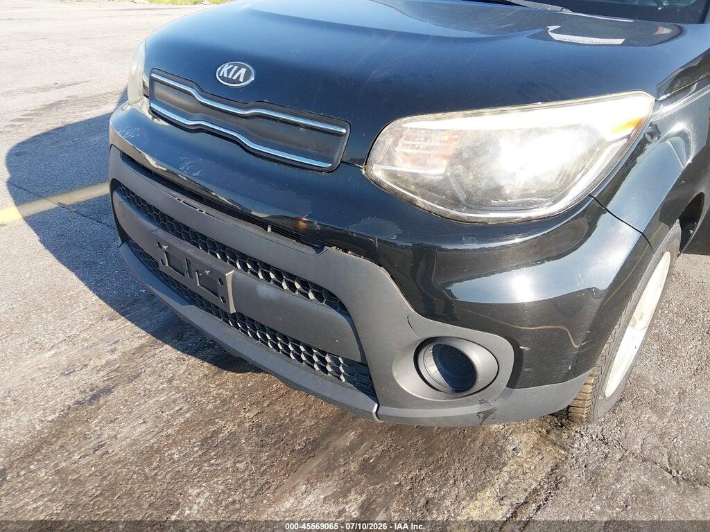 KNDJN2A20J7889053 2018 KIA SOUL photo no. 11