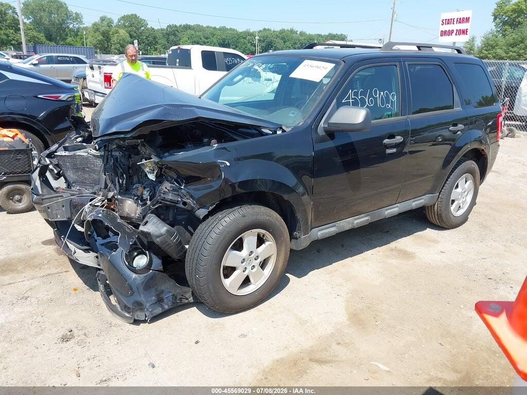 1FMCU0D70AKD43143 2010 FORD ESCAPE photo no. 2