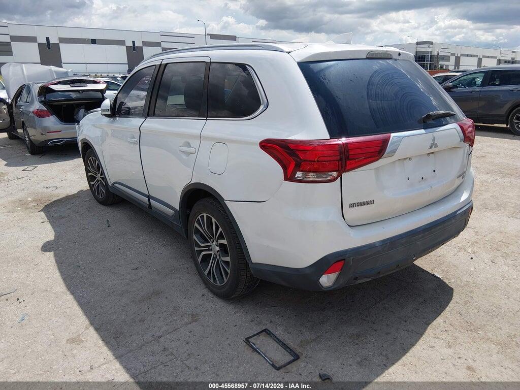 JA4AD3A32HZ034672 2017 MITSUBISHI OUTLANDER photo no. 3