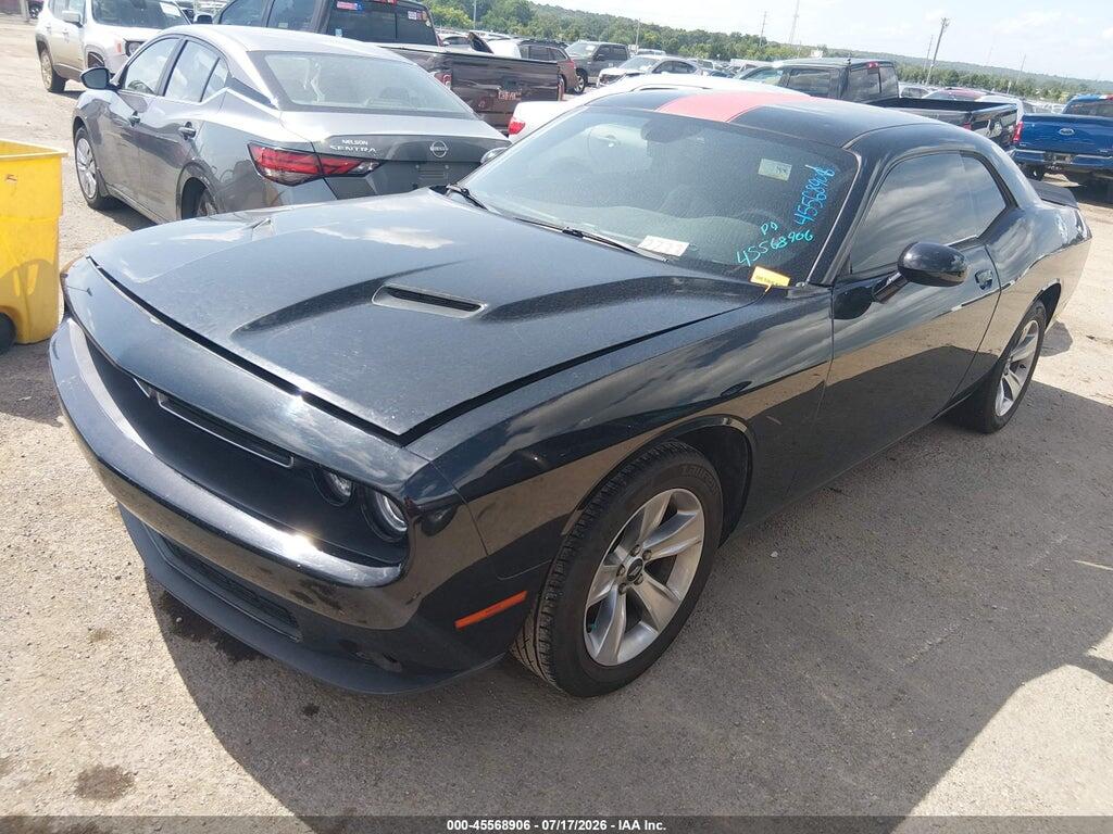 2C3CDZAG7JH321679 2018 DODGE CHALLENGER photo no. 2