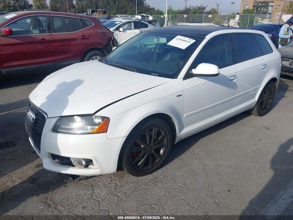 WAUBEAFM2CA051781 2012 AUDI A3 photo no. 2