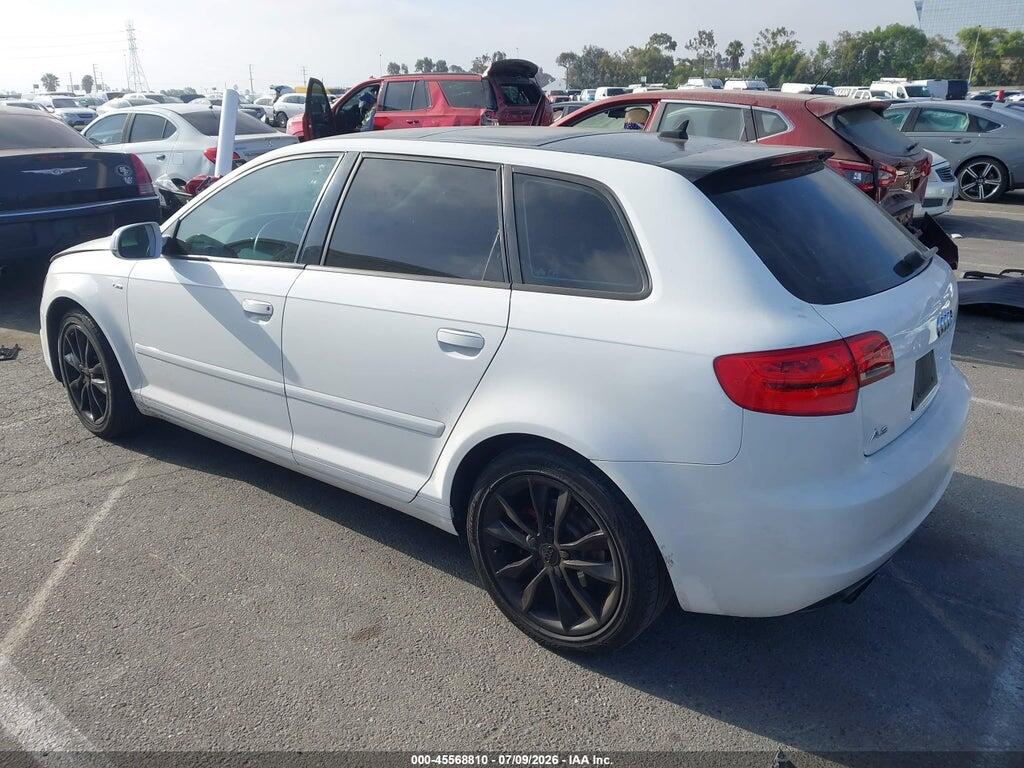 WAUBEAFM2CA051781 2012 AUDI A3 photo no. 3