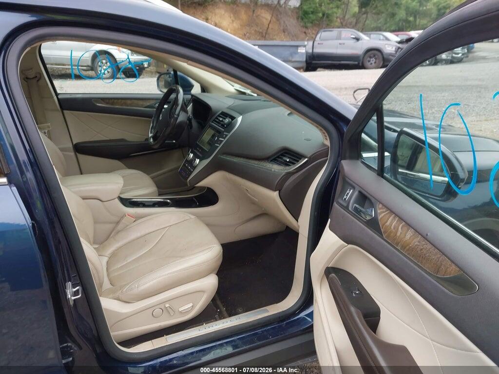5LMCJ3D97HUL27349 2017 LINCOLN MKC photo no. 5